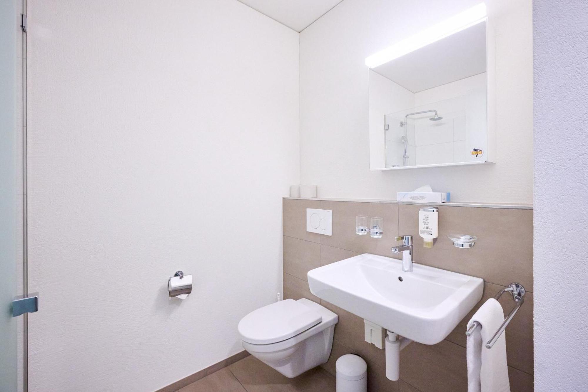 Hotel Am Kreisel Self-Check-In By Smart Hotels Lachen Esterno foto